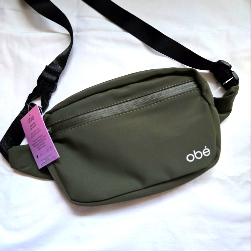 obé Waistpack + 1 Month Free Trial. Army green color.
